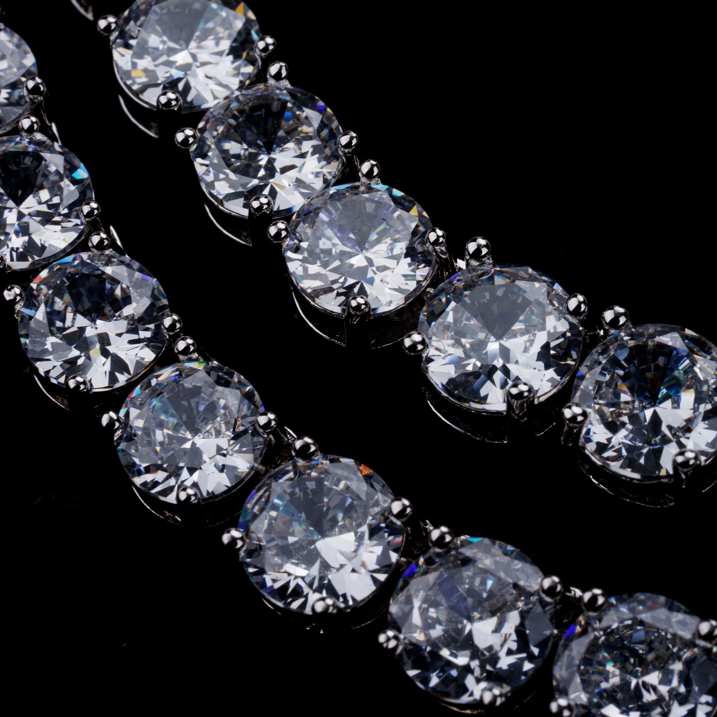 Graduated Size Cubic Zirconia Tennis Chain